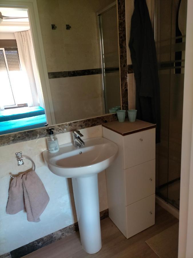 Appartement Met Zeezicht En Vlakbij Het Strand Manilva Esterno foto